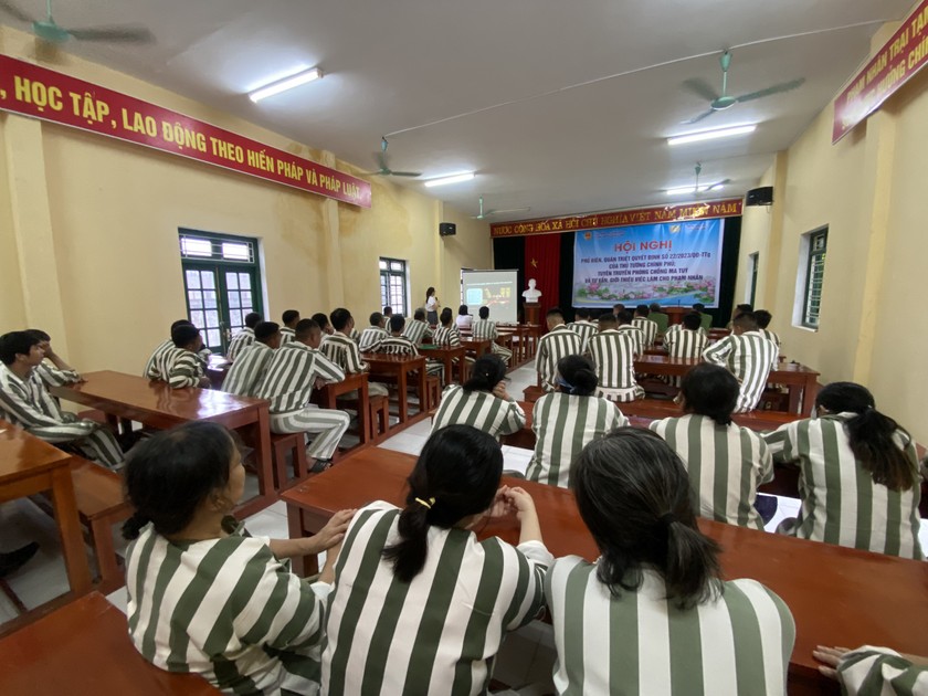 Lào Cai: Tuyên truyền Luật phòng, chống ma tuý và tư vấn, giới thiệu việc làm cho phạm nhân