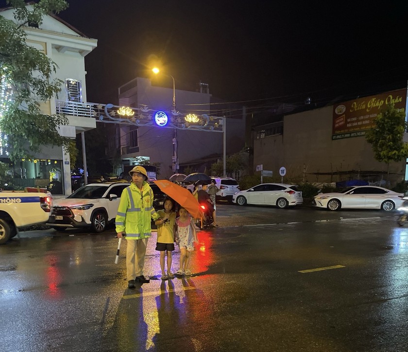 Với sự vào cuộc quyết liệt của lực lượng Cảnh sát giao thông trên toàn tỉnh, sự phối hợp của các ban, ngành, đoàn thể, kì vọng Nhân dân và du khách đến với Lào Cai sẽ có một kỳ nghỉ lễ 30/4, 1/5 an toàn, lành mạnh, vui vẻ.