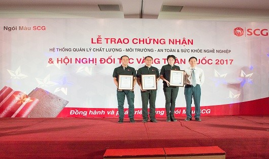 Công ty TNHH Ngói Bê Tông SCG Việt Nam đạt 3 chứng nhận quốc tế về hệ thống quản lý