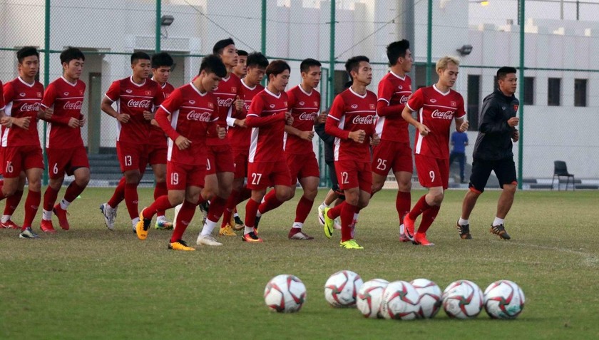 Tin vui về ĐT Việt Nam: Tiền vệ Trọng Hoàng bình phục, chính thức vào sân tập