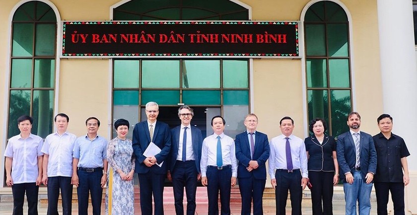 Chủ tịch UBND tỉnh Ninh Bình tiếp đón Đoàn đại biểu quốc tế.