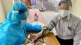 Lâm Đồng triển khai tiêm bổ sung, tiêm nhắc vắc xin COVID-19 trong tháng 12/2021.