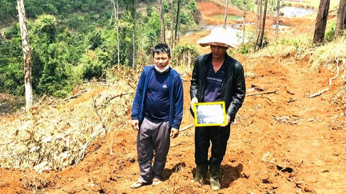 Hai đối tượng phá rừng ở huyện Bảo Lâm bị bắt giữ.
