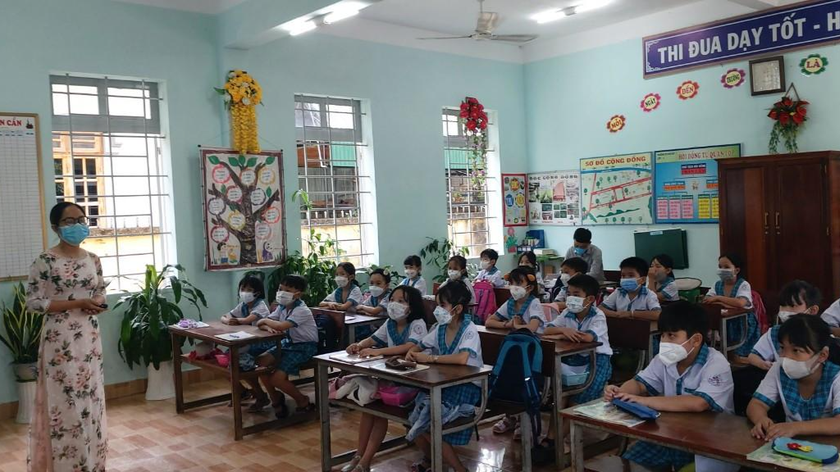 Trẻ mầm non, học sinh tiểu học và lớp 6 học ở Đà Lạt sẽ quay lại trường học trực tiếp.