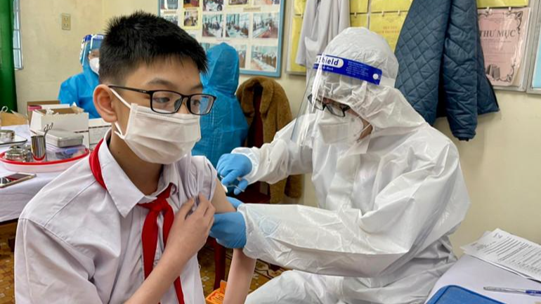 Lâm Đồng lên kế hoạch tiêm chủng vắc xin cho trẻ từ 5 đến 12 tuổi.