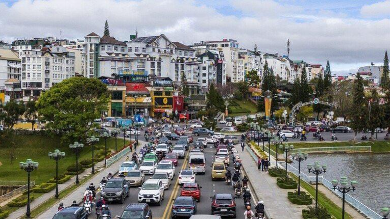 Tình hình kinh tế - xã hội trên địa bàn Lâm Đồng có dấu hiệu khởi sắc thời gian qua.