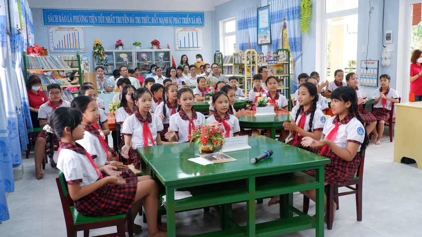 Phong trào đọc sách luôn được giáo dục Thừa Thiên Huế chú trọng (Ảnh chụp tại trường Tiểu học Vinh Hưng 2, Phú Lộc)