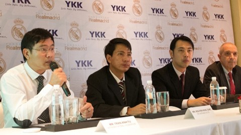 Ông Trần Anh Tú - Uỷ viên Thường trực LĐBĐ Việt Nam, Chủ tịch LĐBĐ TP.HCM phát biểu trong buổi họp báo