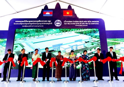  VINAMILK chính thức khánh thành nhà máy sữa đầu tiên tại Campuchia 