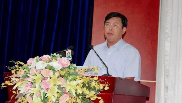 Phó Bí thư Tỉnh ủy, Chủ tịch UBND tỉnh Cà Mau Nguyễn Tiến Hải phát biểu tại phiên họp tháng 4/2020. 