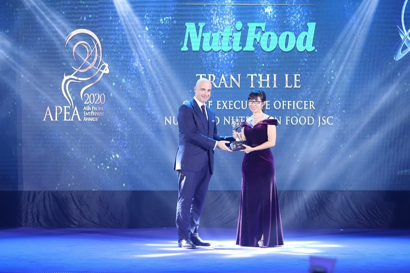 NutiFood lập “hat-trick” với 3 giải thưởng quốc tế châu Á.