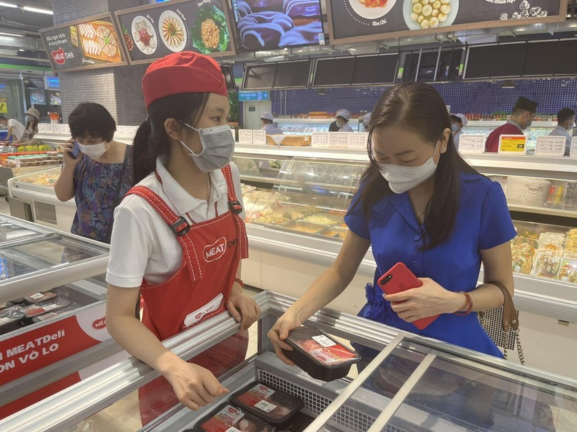 PGS.TS. Lê Thị Hồng Hảo - Viện trưởng Viện Kiểm nghiệm an toàn vệ sinh thực phẩm Quốc gia tham dự Đại tiệc Buffet MEATDeli