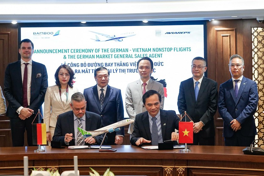 Lễ ký kết hợp tác giữa Bamboo Airways và Tập đoàn AVIAREPS