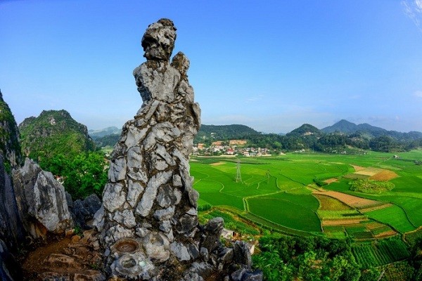 Núi Nàng Tô Thị là địa điểm du lịch nổi tiếng của Lạng Sơn