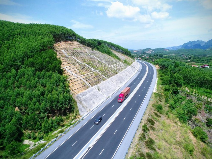 Cao tốc Bắc Giang - Lạng Sơn đã hoàn thành, đưa vào sử dụng.