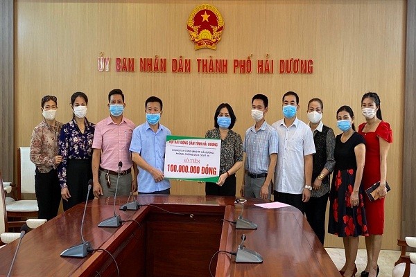 Hội bất động sản tỉnh Hải Dương đã ủng hộ số tiền 100 triệu đồng 