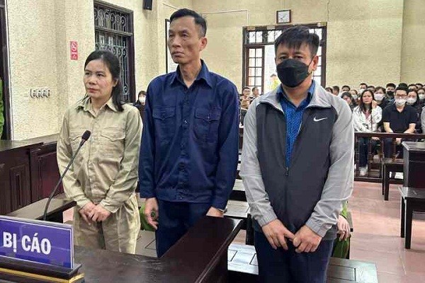 3 bị cáo bị đưa ra xét xử về tội Tham ô tài sản.