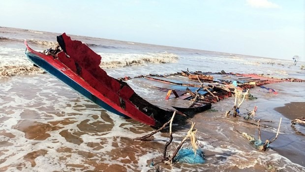 Cứu hộ kịp thời 6 thuyền viên tàu Jagat Raya bị nạn trên biển