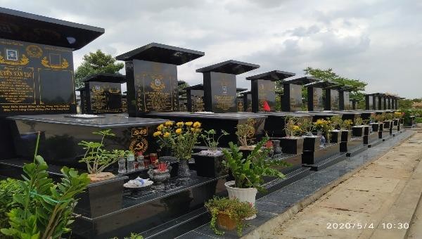 Khu mộ tại Nghĩa trang cán bộ tỉnh Đồng Nai tại TP Biên Hòa.