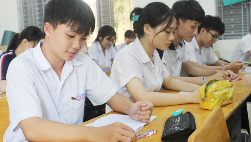 Học sinh Trường THPT Trần Nguyên Hãn (TP. Vũng Tàu) ôn tập chuẩn bị cho kỳ thi tốt nghiệp THPT năm 2020
