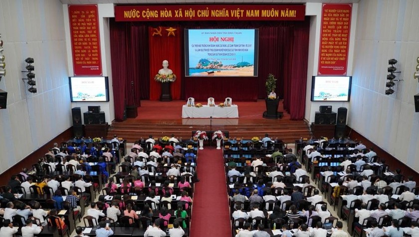 Lãnh đạo tỉnh Bình Thuận đã đối thoại với hơn 300 doanh nghiệp hoạt động trên địa bàn.