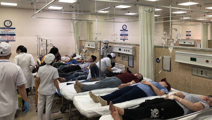 Đồng Nai: Hơn 60 công nhân nhập viện sau bữa cơm chiều
