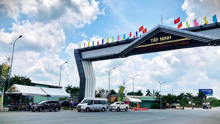 Cửa ngõ ra vào giữa TP.HCM và phường An Tịnh, thị xã Trảng Bàng, tỉnh Tây Ninh.
