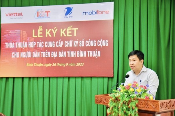Sở Thông tin và Truyền thông Bình Thuận ký thỏa thuận hợp tác về cung cấp chữ ký số công cộng cho người dân