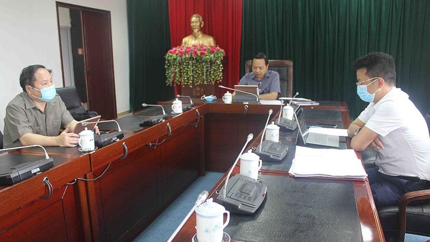 Chủ tịch UBND tỉnh Lai Châu Trần Tiến Dũng chủ trì buổi họp trực tuyến toàn tỉnh về thực hiện công tác phòng, chống dịch Covid-19 hôm 4/8.