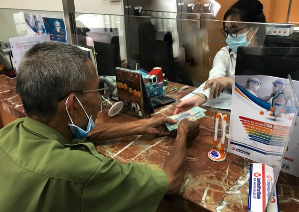 Lào Cai: 109 hộ dân nhận tiền hỗ trợ do ảnh hưởng dịch bệnh Covid-19.