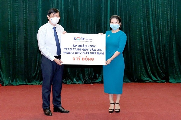 Tập đoàn Kosy trao tặng 3 tỷ đồng ủng hộ Quỹ vắc xin phòng Covid-19 Việt Nam