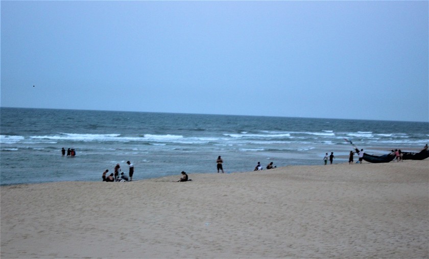 Quảng Nam: Các bãi tắm biển hoạt động trở lại từ ngày 1/9