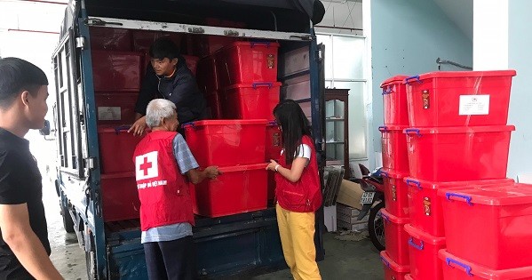 Hỗ trợ khẩn cấp hộ dân 3 tỉnh Quảng Bình, Quảng Trị, Quảng Nam 