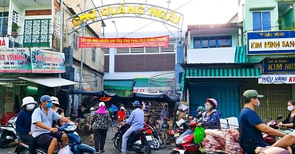 Chợ Quảng Ngãi.