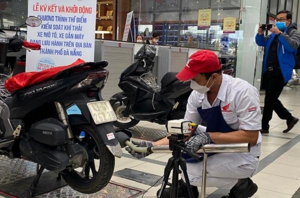 Đà Nẵng phát động chương trình thí điểm kiểm soát khí thải xe mô tô, xe gắn máy
