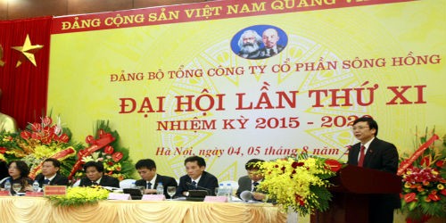 Ông Hồ Quang Lợi - Trưởng Ban Tuyên giáo Thành ủy Hà Nội đã ghi nhận và đánh giá cao những kết quả đạt được của Tổng công ty CP Sông Hồng