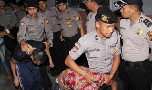 Quốc hội Indonesia chính thức thông qua luật hoạn dâm tặc