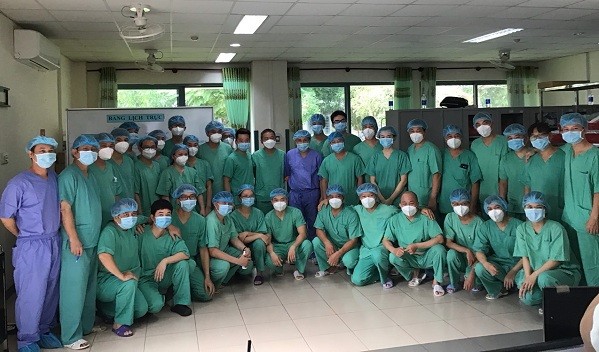 Từ tháng 10/2020 đến nay, Bệnh viện Trung ương Huế tiếp nhận điều trị gần 40 bệnh nhân Lào đến điều trị.