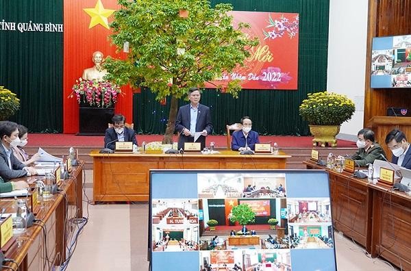 Ông Trần Thắng - Chủ tịch UBND tỉnh Quảng Bình phát biểu tại hội nghị.