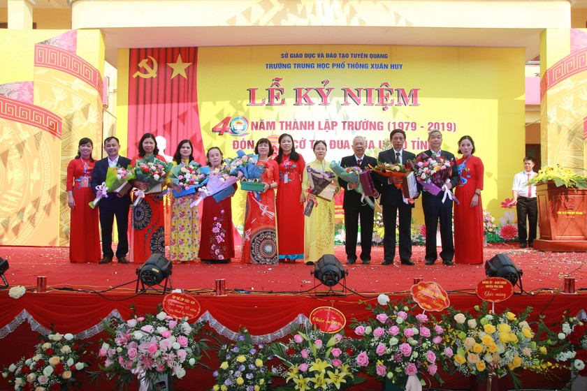 Tuyên Quang: Trường THPT Xuân Huy kỷ niệm 40 năm ngày thành lập trường