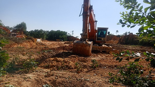 Phú Thọ: Chính quyền “tạo điều kiện” cho doanh nghiệp khai thác đất trái phép?