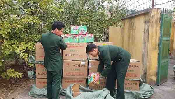 Bộ Đội Biên Phòng Lào Cai bắt giữ hơn 600 kg pháo vận chuyển qua biên giới