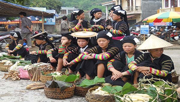Nét văn hóa độc đáo của chợ phiên vùng núi Cao Bằng