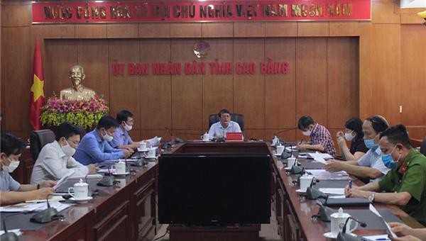 Chủ tịch Cao Bằng cho phép mở lại chợ phiên các huyện từ ngày 24/4,, học sinh đi học lại từ 4/5