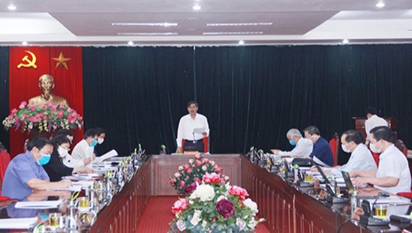 Bí thư Tỉnh ủy Sơn La Nguyễn Hữu Đông chỉ đạo tại cuộc họp Ban Thường vụ Tỉnh ủy.