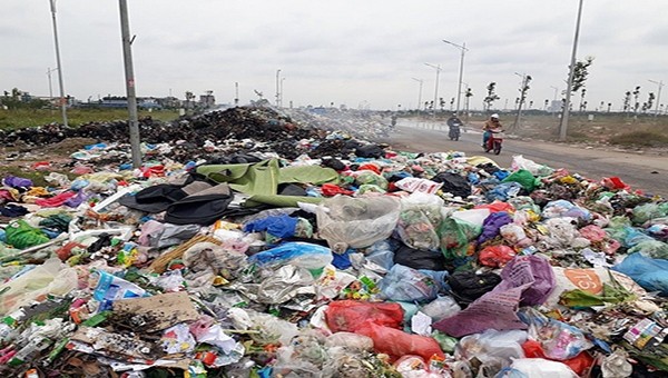 Thu gom và xử lý rác thải vẫn là bài toán khó của tỉnh Bắc Ninh.
