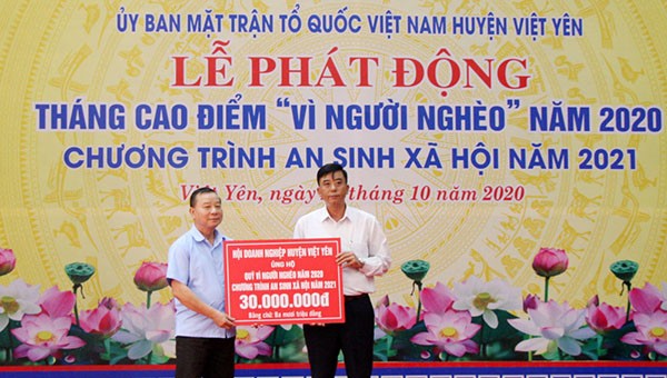 MTTQ các cấp huyện Việt Yên vận động được hơn 32 tỷ đồng gồm tiền mặt và hiện vật.