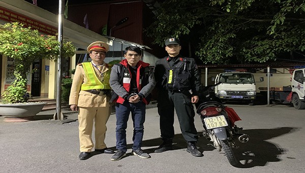 CSGT Lạng Sơn bắt giữ đối tượng trộm cắp xe gắn máy.