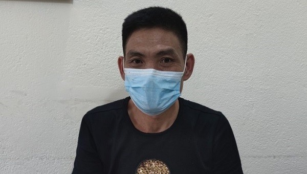 Đối tượng Nguyễn Văn Hữu bị bắt giữ tại đồn Biên phòng Ngọc Chung