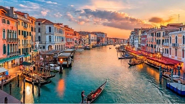 Không chỉ cảnh sắc, mà con người Venice (Italy) cũng để lại những ấn tượng khó quên cho mọi du khách
